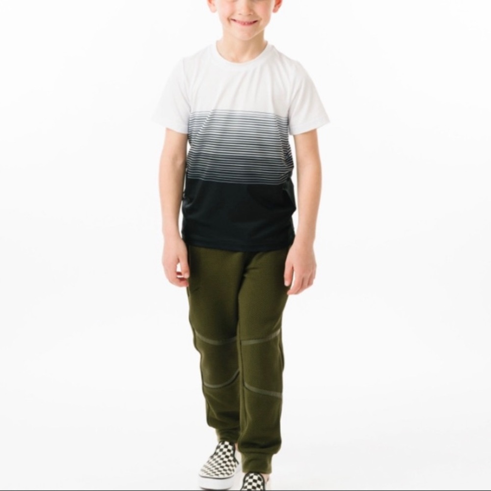 Zyia Boy’s Olive Green Texture Joggers Pants NWT Size 6/7